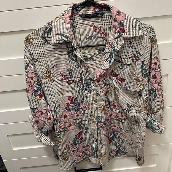 Zara floral and plaid print button-up - Picture 2 of 2